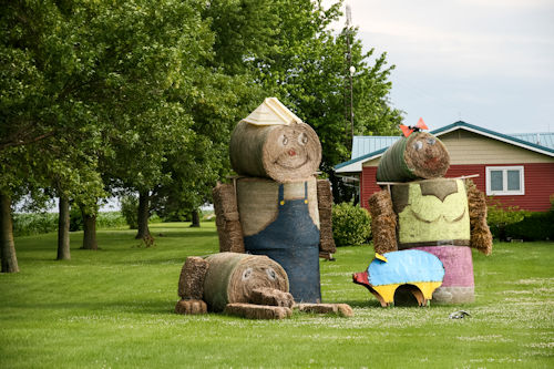 hay bale people in bloomington illinois